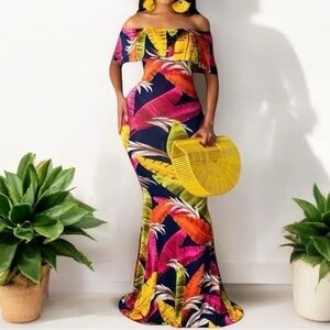 Off shoulder Hawaiian maxi dress - small - side zipper NWOT